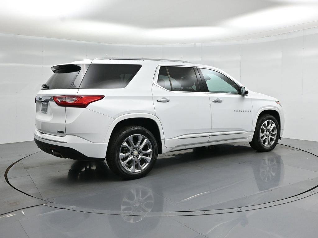 Used 2018 Chevrolet Traverse Premier w/ Driver Confidence II Package FWD image 26