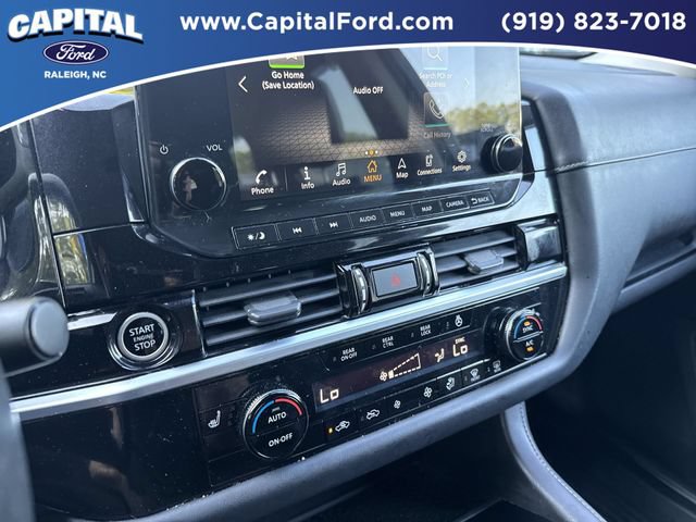 Used 2022 Nissan Pathfinder SL FWD image 26
