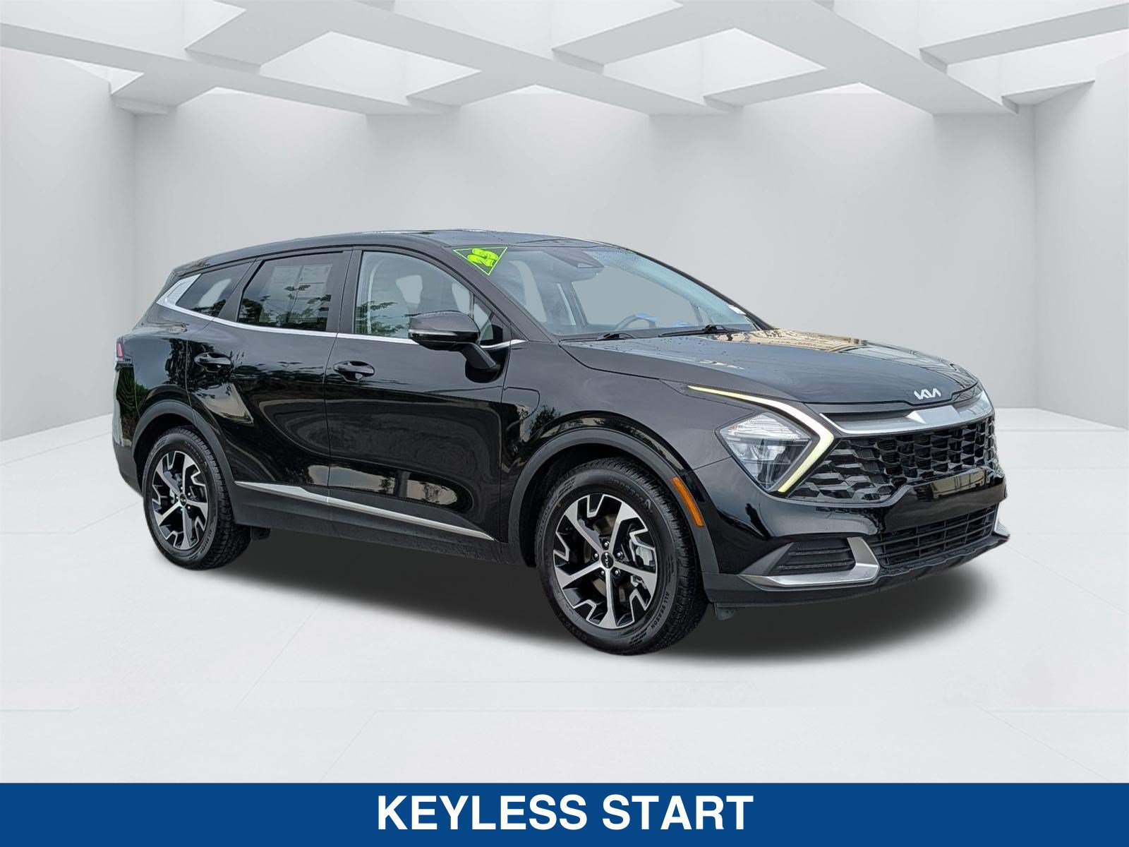 Used 2023 Kia Sportage EX FWD image 3