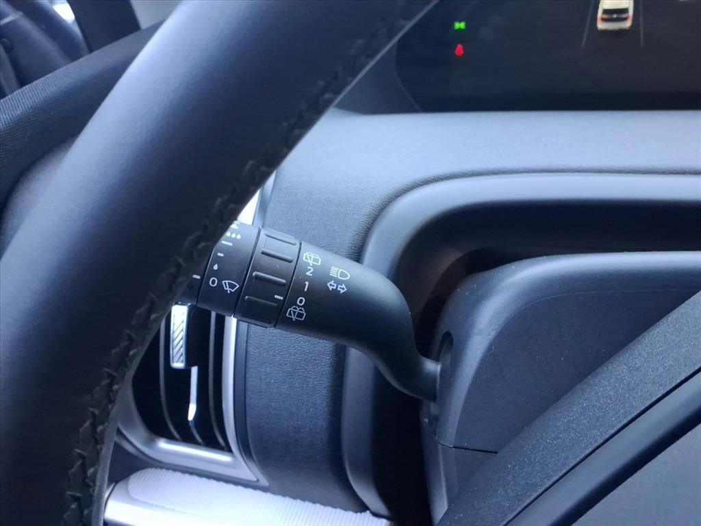 Certified 2025 Ford Expedition Max Active image 17