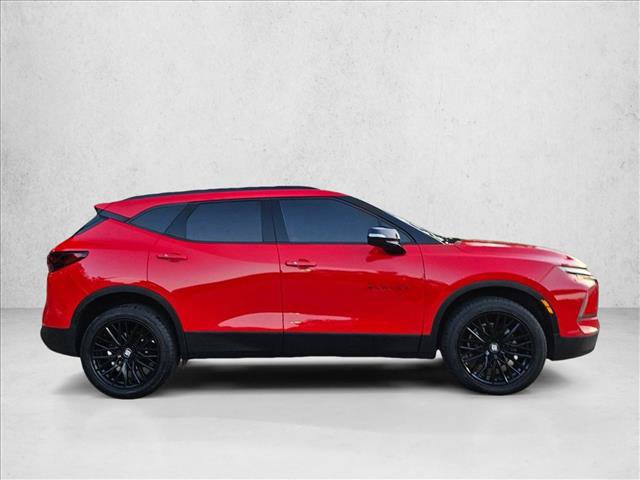 Used 2024 Chevrolet Blazer LT w/ Midnight/Sport Edition FWD image 4