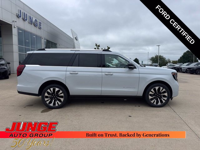 Certified 2025 Ford Expedition Max Platinum w/ Driver's Package AWD/4WD image 8