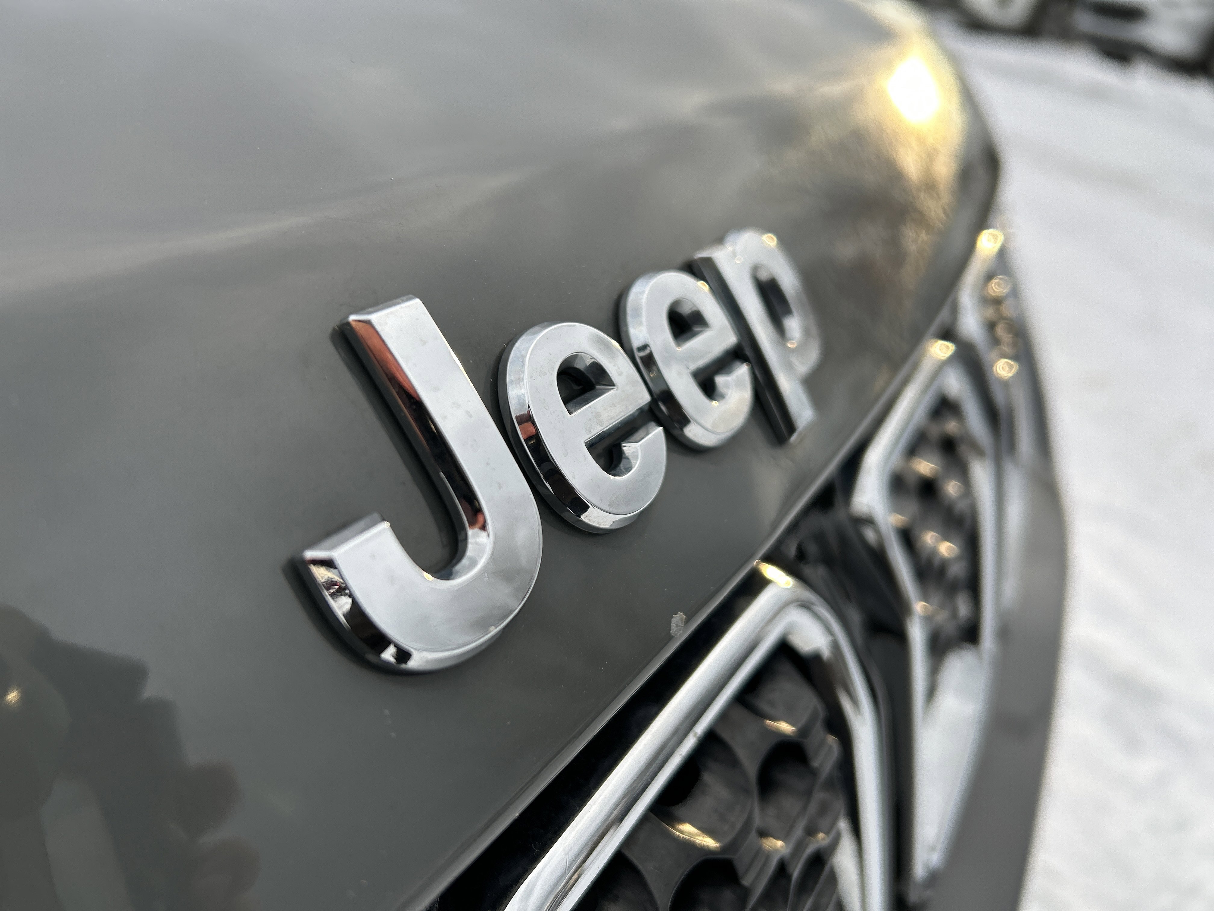 Used 2024 Jeep Compass Limited image 24