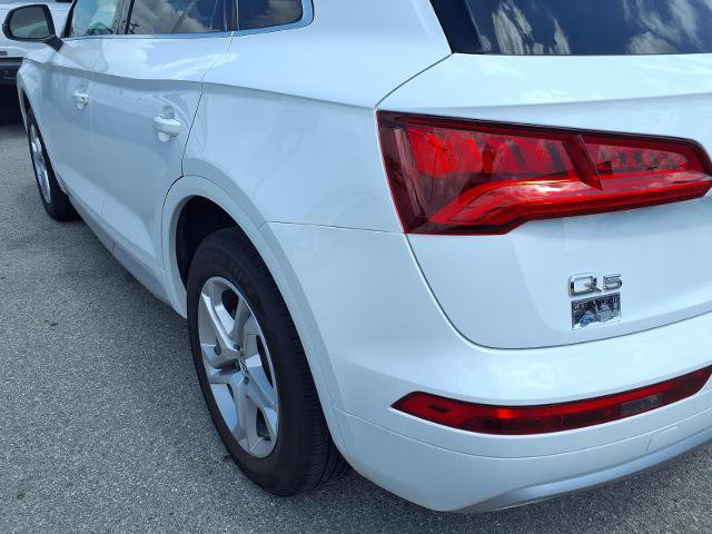 Used 2019 Audi Q5 2.0T Premium w/ Convenience Package AWD/4WD image 19