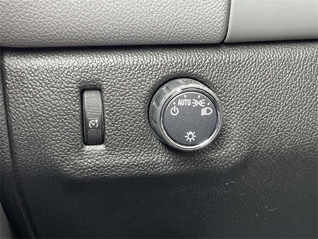 Used 2020 Chevrolet Colorado 2WD Extended Cab image 18