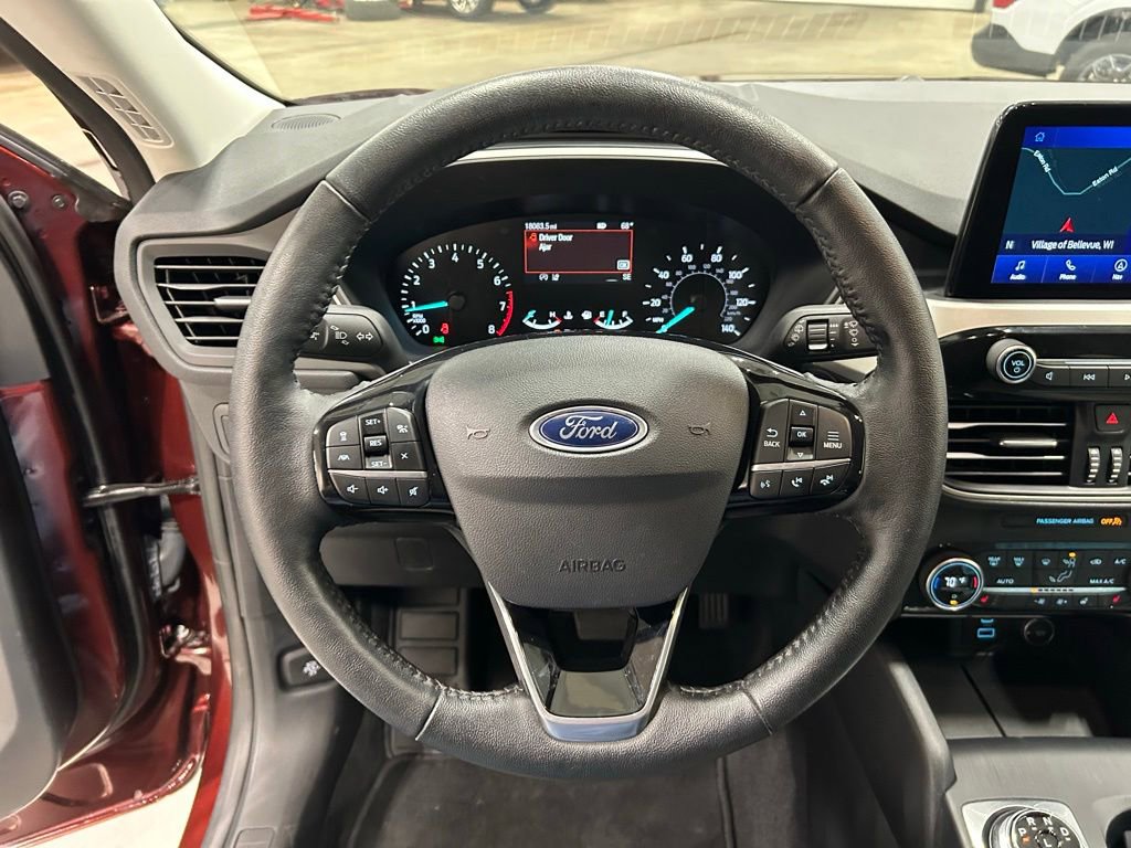 Certified 2021 Ford Escape SE w/ SE Sport Appearance Package AWD/4WD image 16