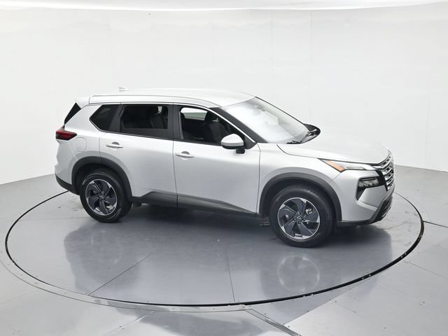 Used 2025 Nissan Rogue SV FWD image 40