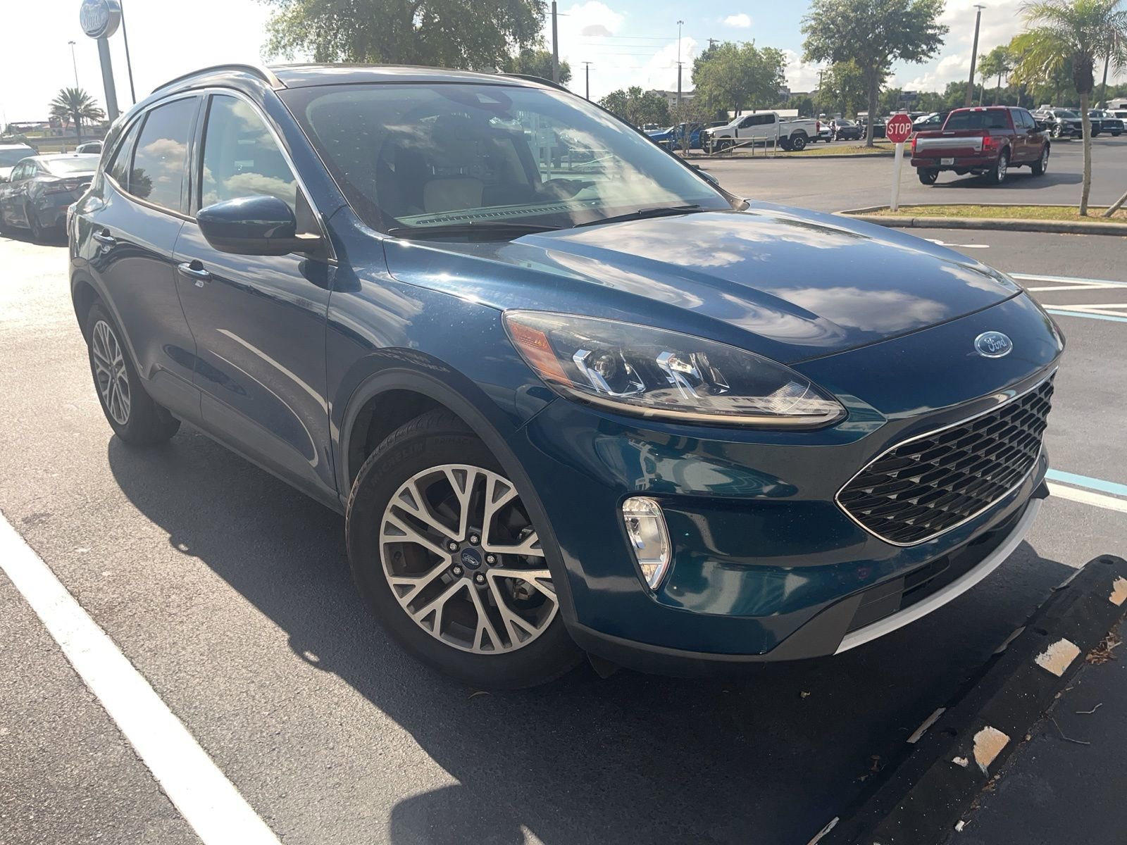 Certified 2020 Ford Escape SEL FWD image 2