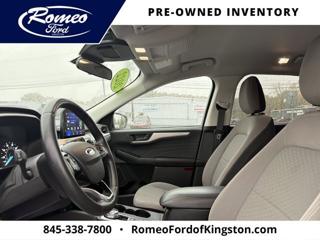 Certified 2022 Ford Escape SE w/ Cold Weather Package AWD/4WD image 11