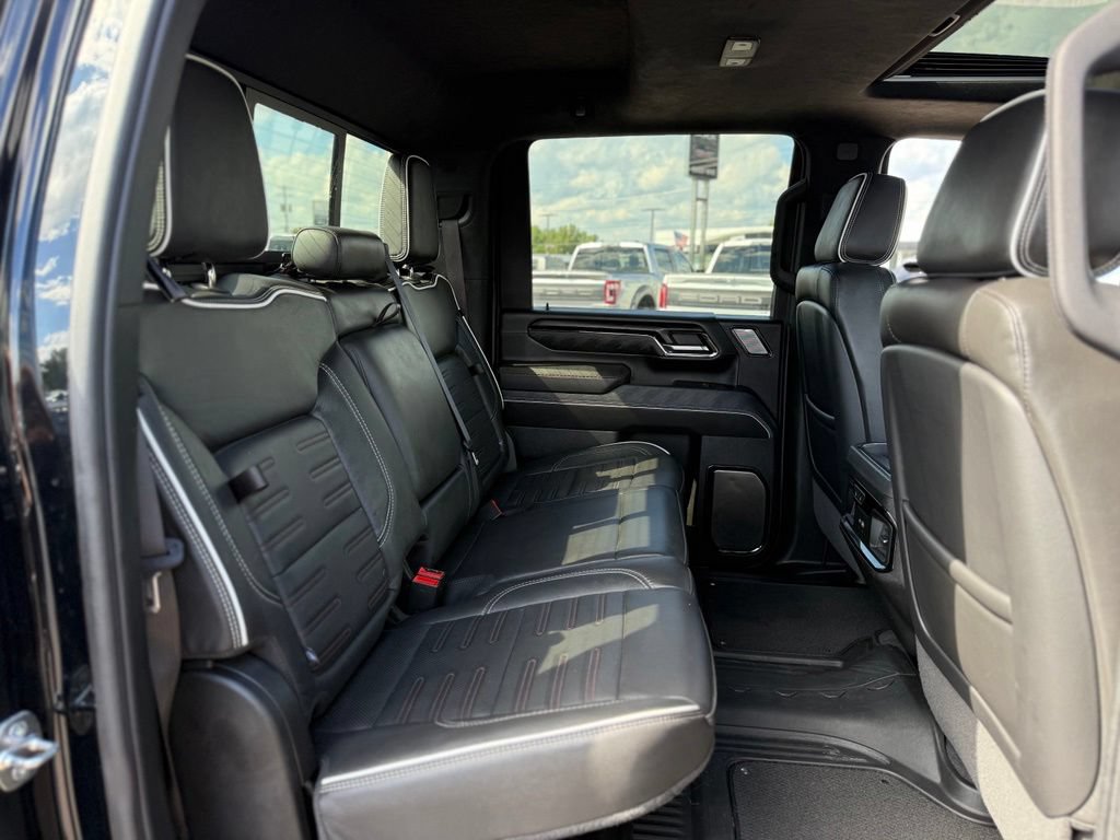 Used 2024 GMC Sierra 2500 AT4X AWD/4WD image 18