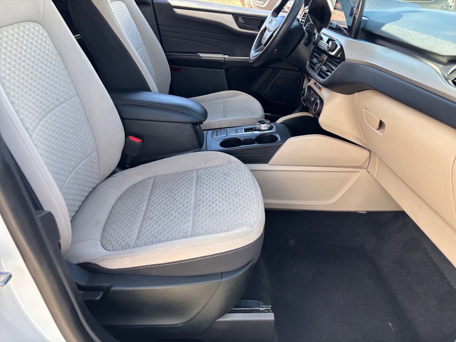 Certified 2022 Ford Escape SE FWD image 19