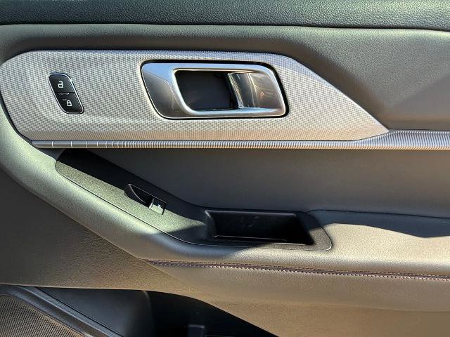 Certified 2025 Ford Explorer Active image 35