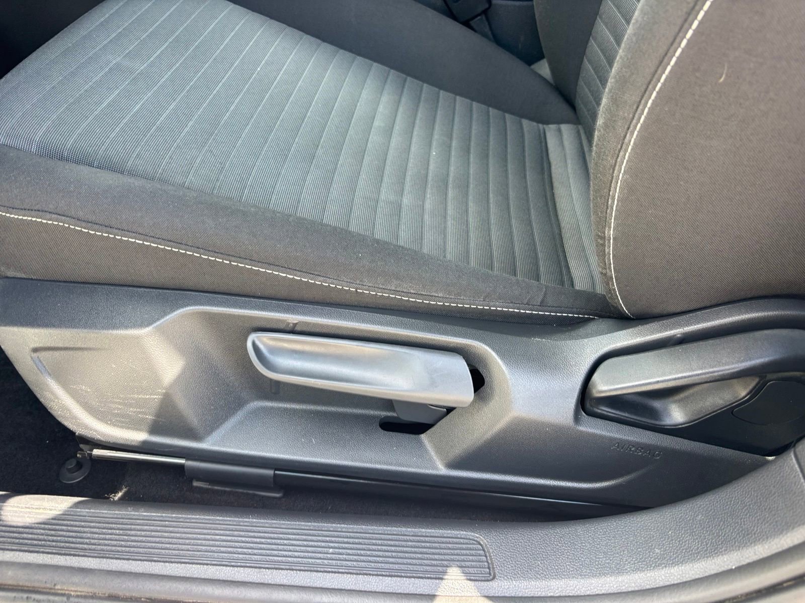 Used 2023 Volkswagen Jetta S FWD image 15