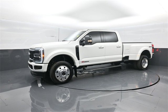 Certified 2025 Ford F450 Platinum image 4