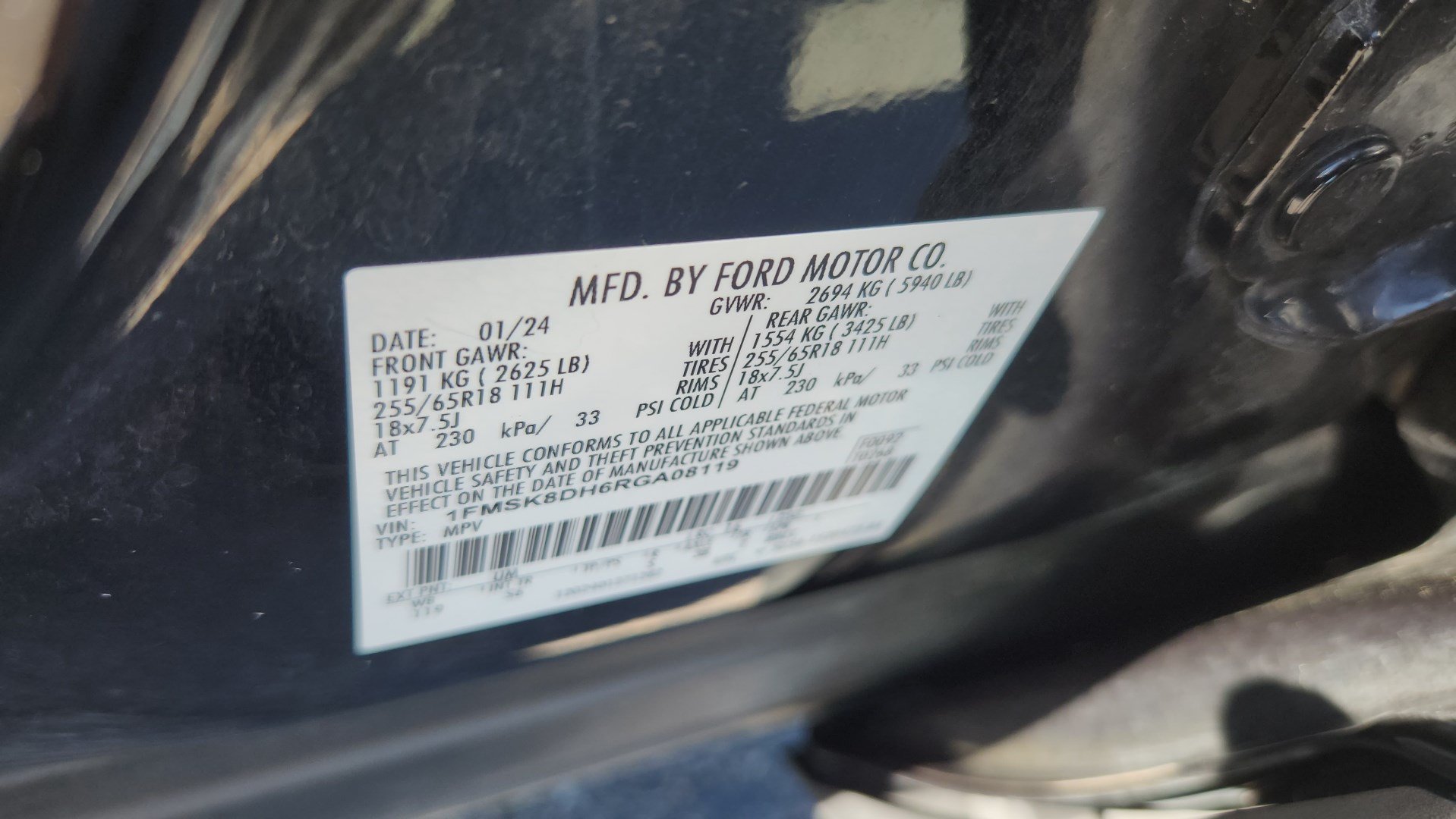 Certified 2024 Ford Explorer XLT w/ Equipment Group 202A AWD/4WD image 16