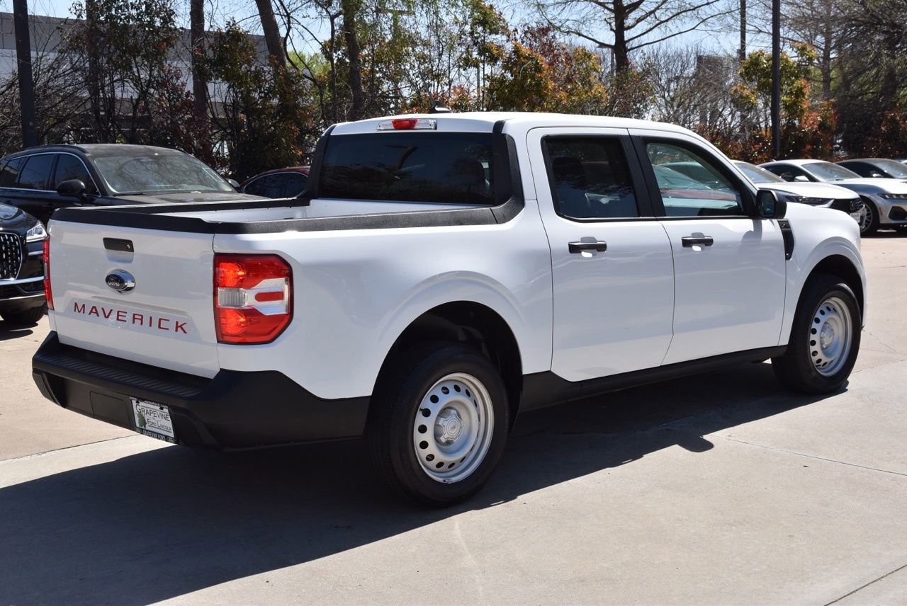 Certified 2024 Ford Maverick XL image 8
