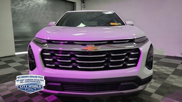 Used 2025 Chevrolet Equinox LT FWD image 3
