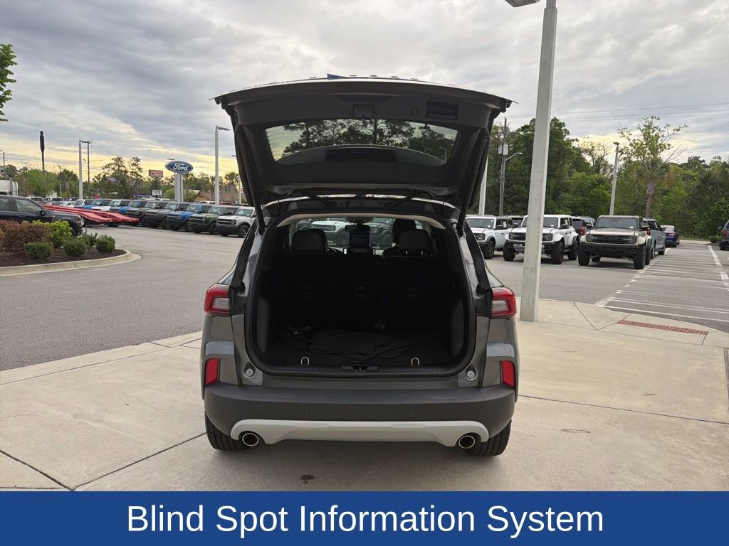 Certified 2023 Ford Escape Platinum image 7