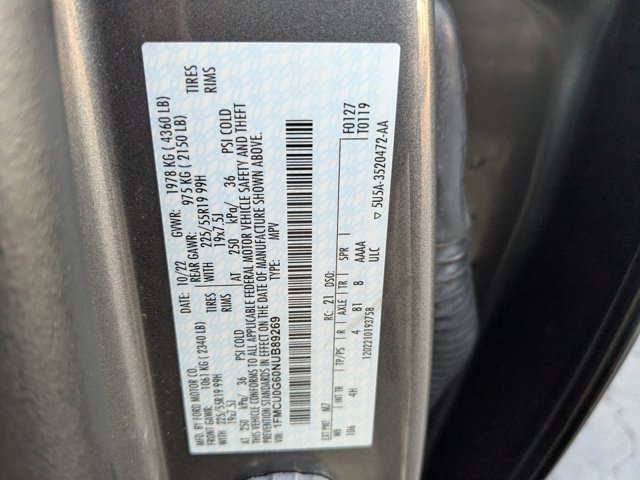 Certified 2022 Ford Escape SE w/ SE Sport Appearance Package image 36