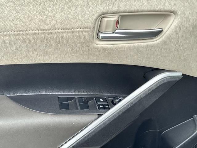 Used 2024 Toyota Corolla Cross XLE w/ Convenience Package FWD image 13