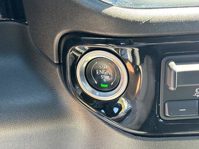 Used 2023 GMC Sierra 1500 Elevation AWD/4WD image 35