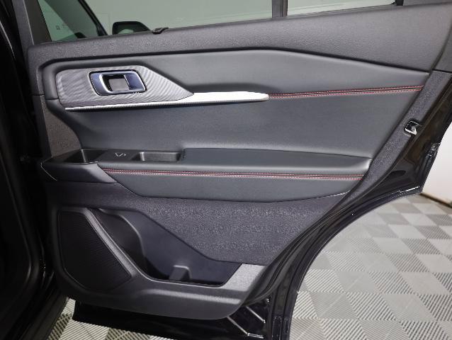 Certified 2025 Ford Explorer ST-Line w/ Premium Package AWD/4WD image 36