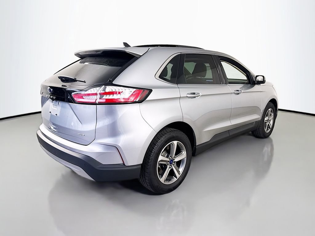 Certified 2022 Ford Edge SEL w/ Convenience Package AWD/4WD image 11