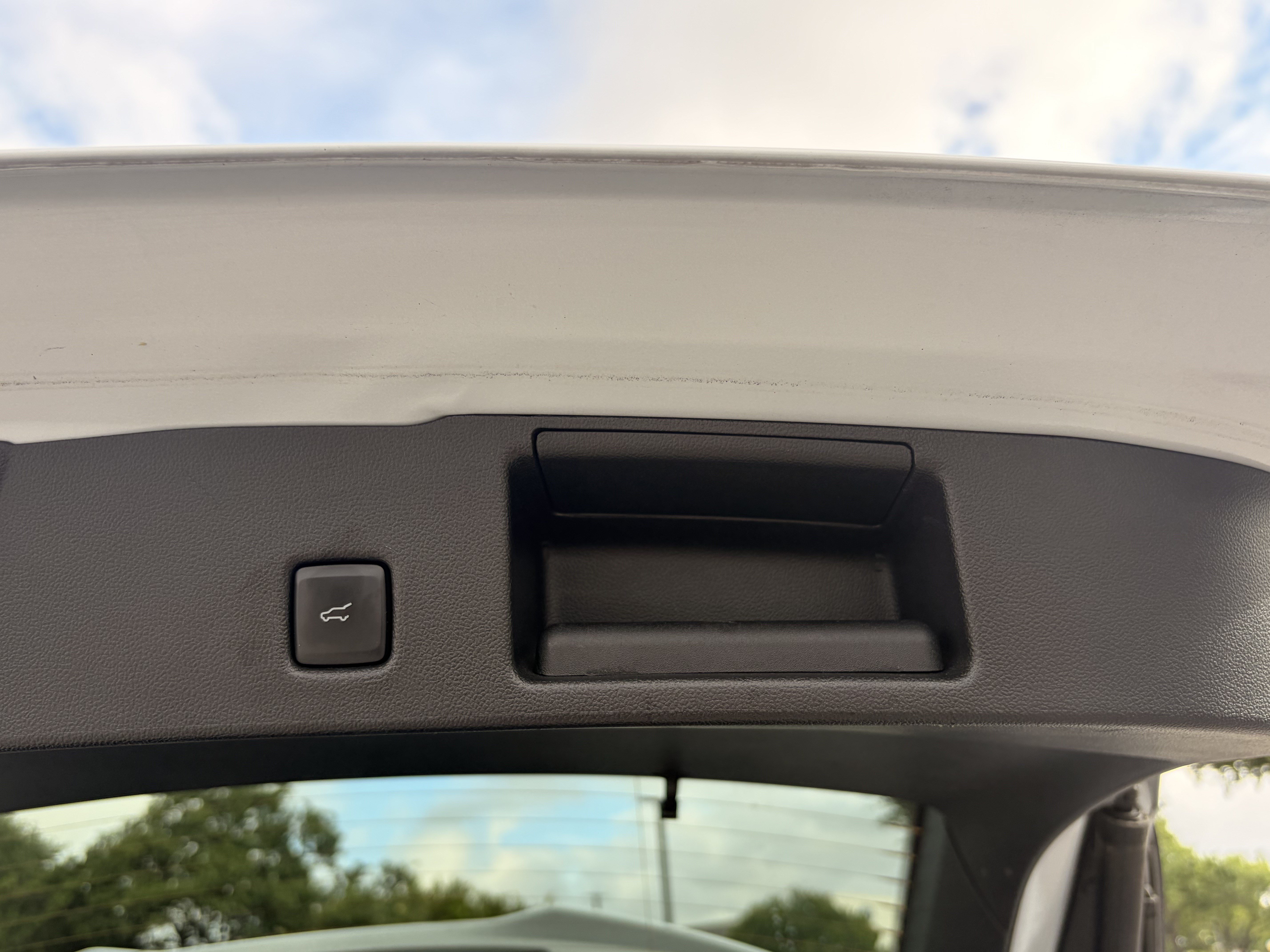 Certified 2025 Ford Escape ST-Line Select AWD/4WD image 8