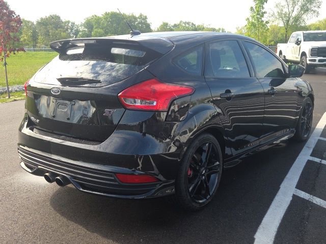 Certified 2017 Ford Focus ST w/ Equipment Group 402A FWD image 8