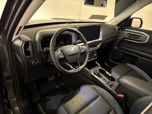 Certified 2025 Ford Bronco Sport Outer Banks AWD/4WD image 5