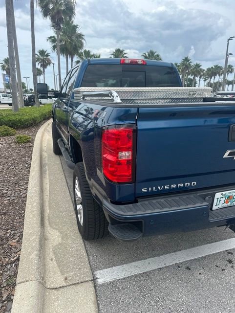Used 2018 Chevrolet Silverado 1500 LT w/ All Star Edition AWD/4WD image 6