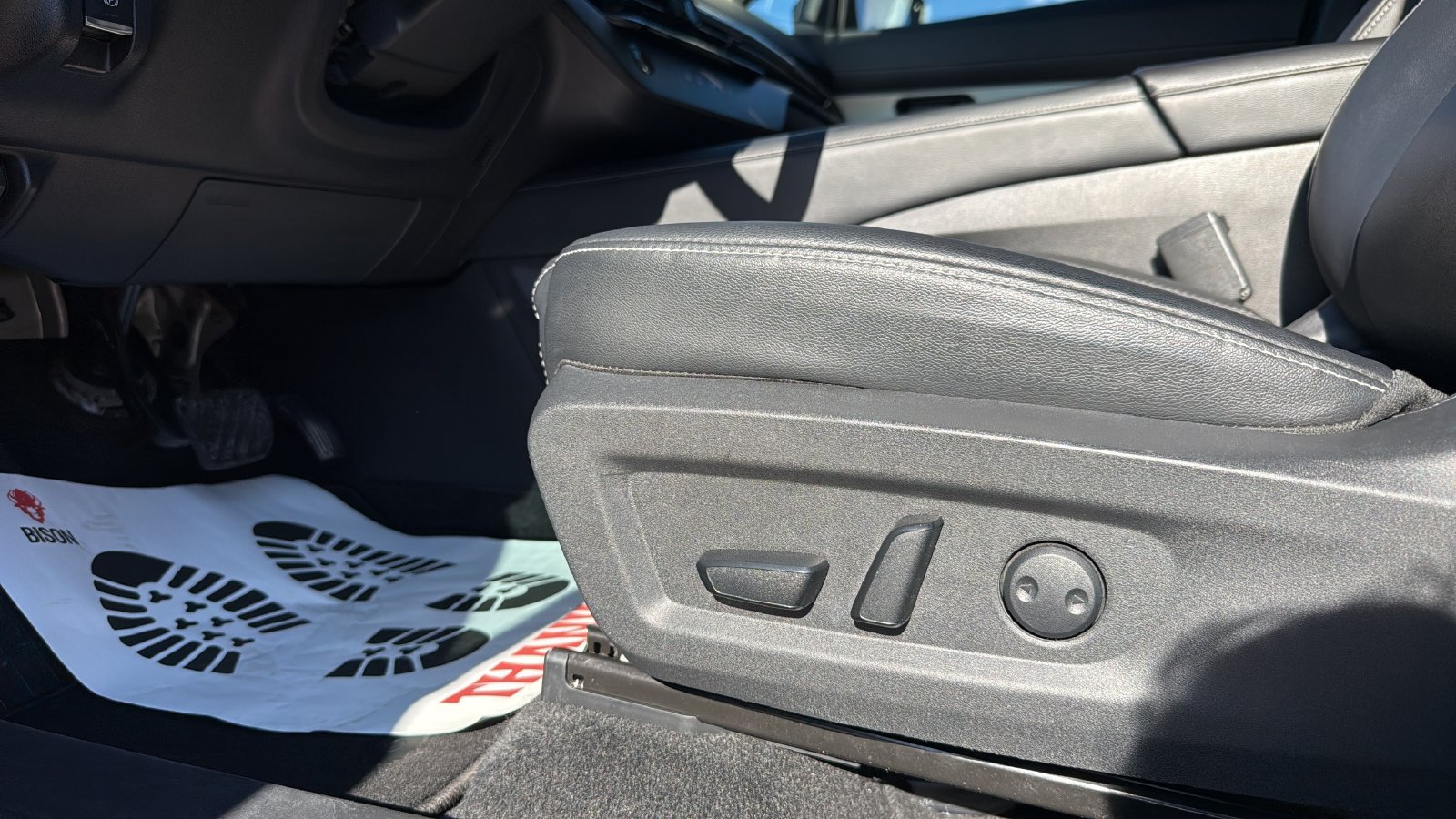 Used 2025 Nissan Murano SL w/ Cargo Package AWD/4WD image 10