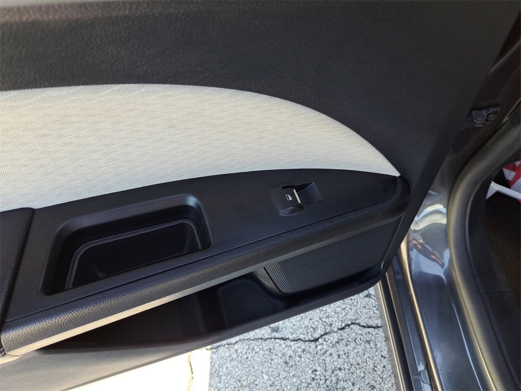 Certified 2020 Ford Fusion SE w/ Equipment Group 151A image 10