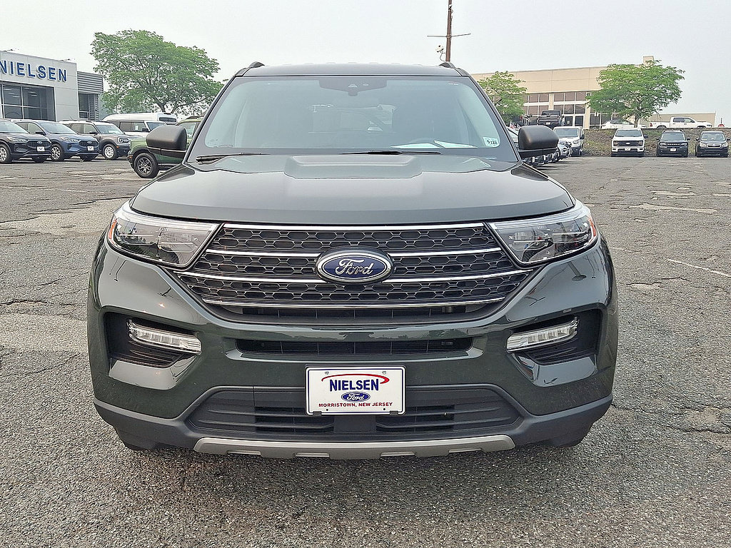 Certified 2023 Ford Explorer XLT w/ Equipment Group 202A AWD/4WD image 35
