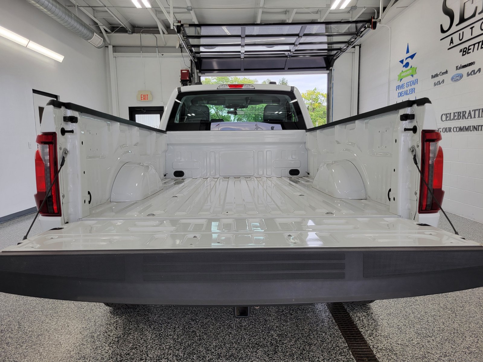 Certified 2025 Ford F150 XL AWD/4WD image 21