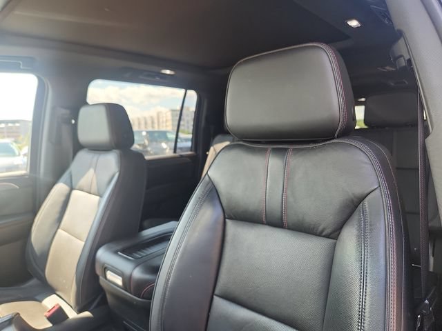 Used 2021 Chevrolet Suburban RST w/ Luxury Package AWD/4WD image 22
