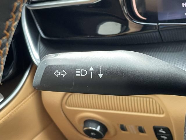 Used 2024 Jeep Grand Wagoneer Series III w/ Rear Seat Video Group 1 AWD/4WD image 26