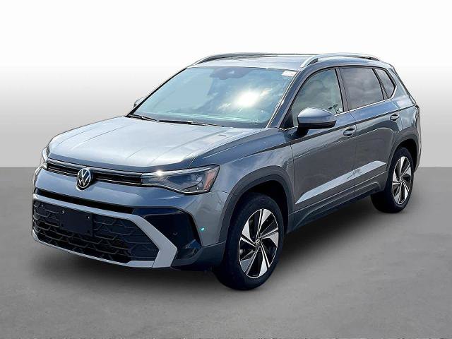 Used 2025 Volkswagen Taos SE AWD/4WD image 3