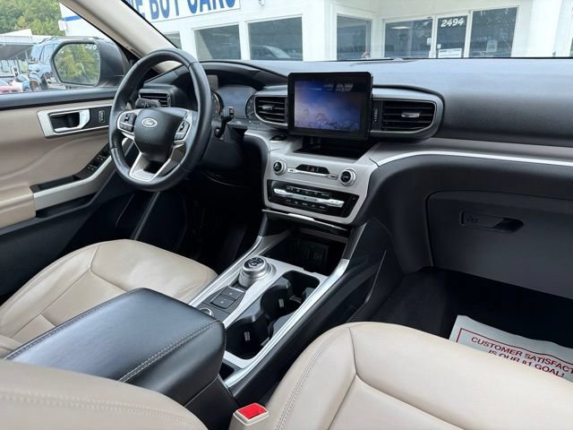 Certified 2023 Ford Explorer XLT w/ Equipment Group 202A AWD/4WD image 34