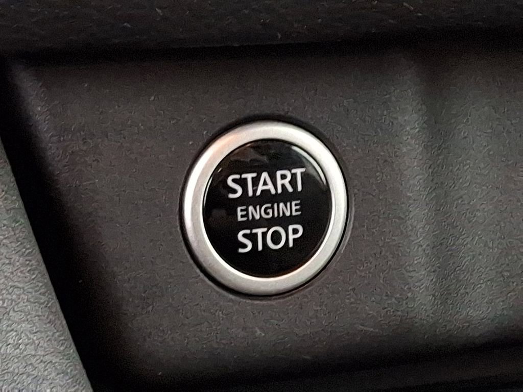 Used 2022 Nissan Rogue SV image 23