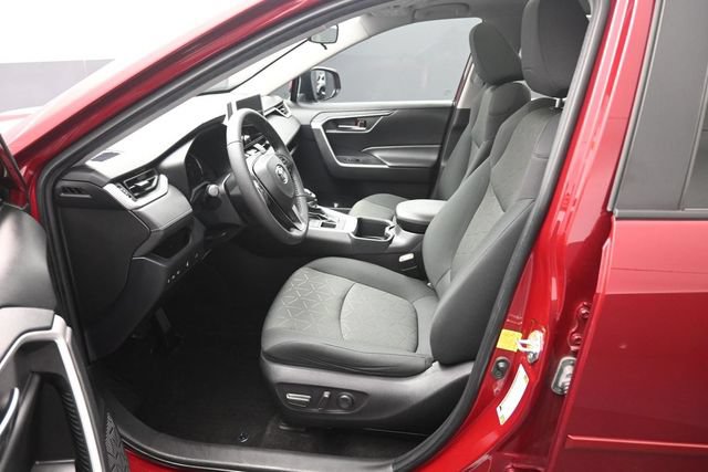 Used 2023 Toyota RAV4 XLE w/ Convenience Package AWD/4WD image 10