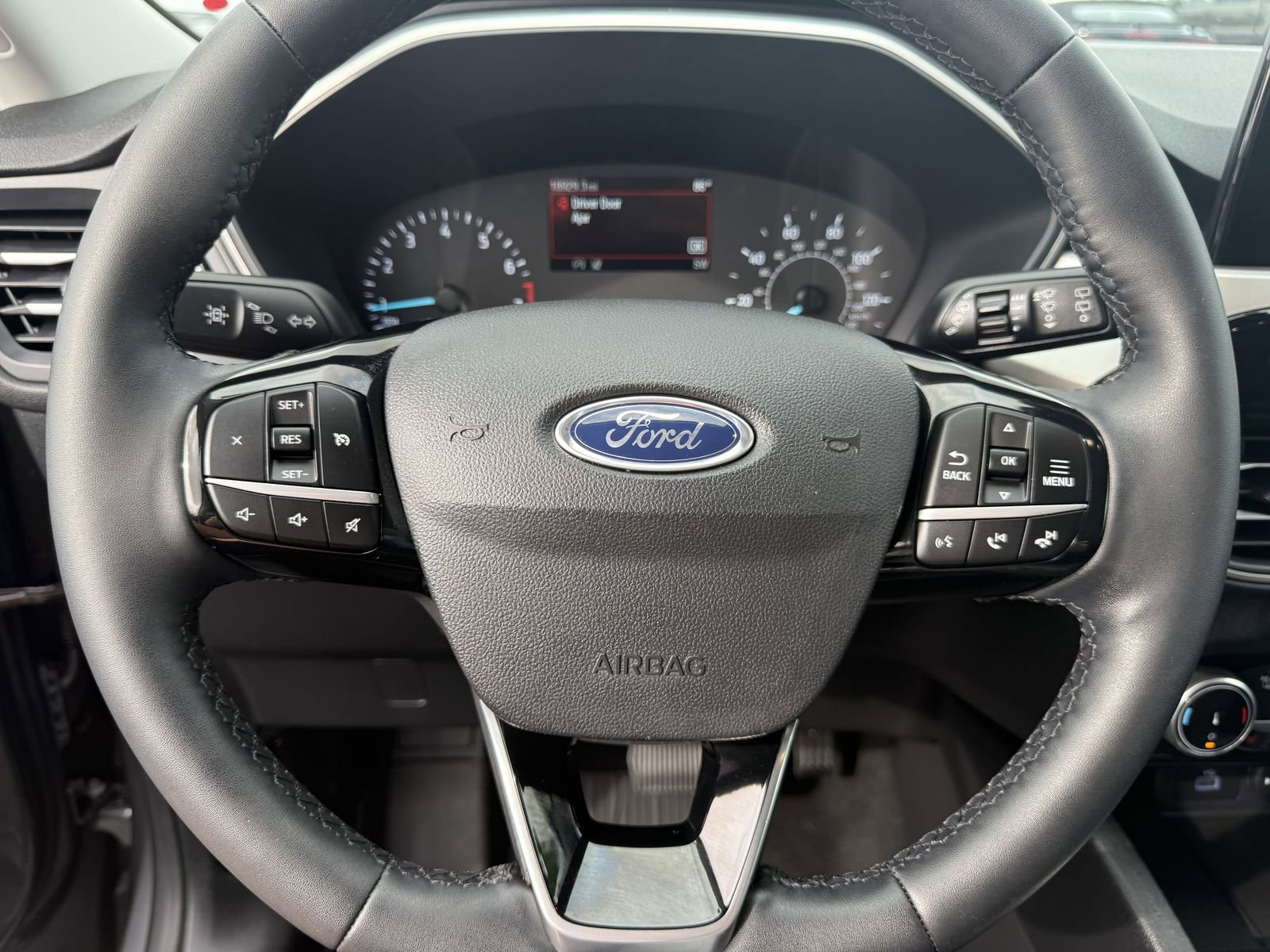 Certified 2022 Ford Escape SEL FWD image 29