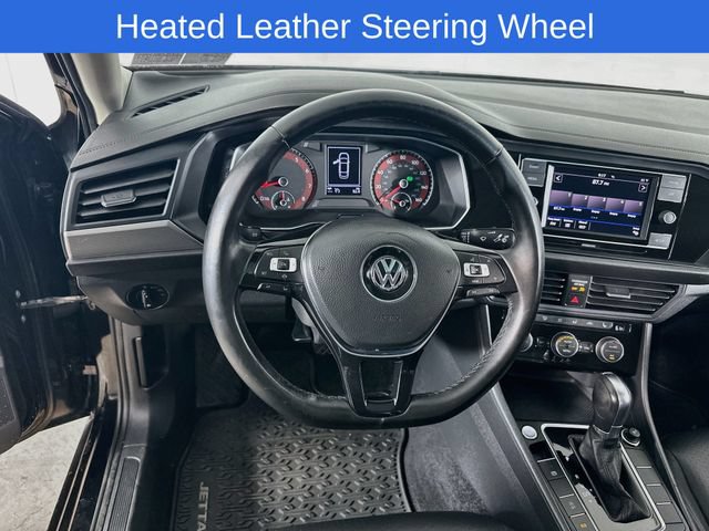 Used 2019 Volkswagen Jetta SE w/ Cold Weather Package FWD image 25