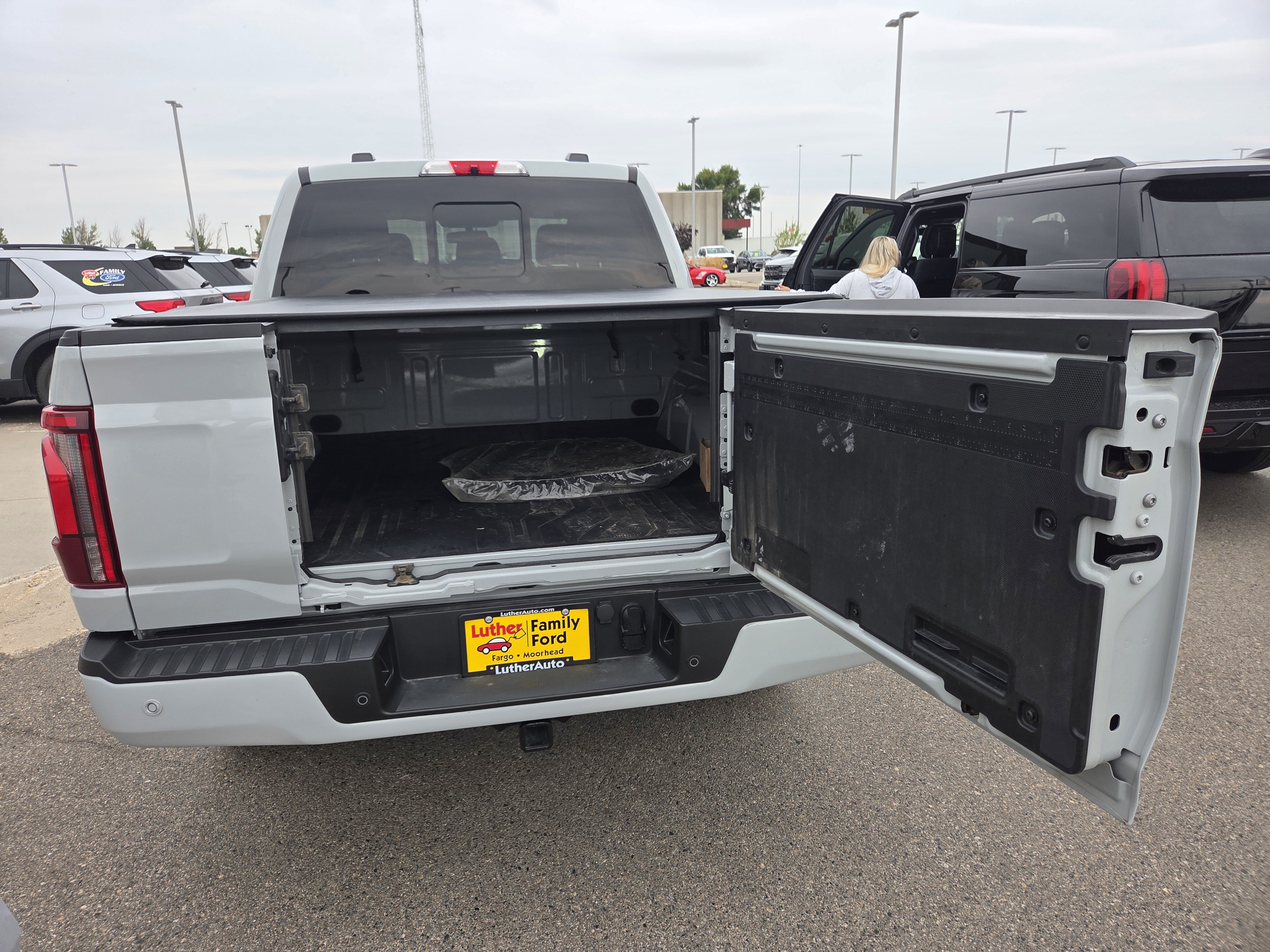 Certified 2024 Ford F150 Platinum w/ FX4 Off-Road Package AWD/4WD image 23