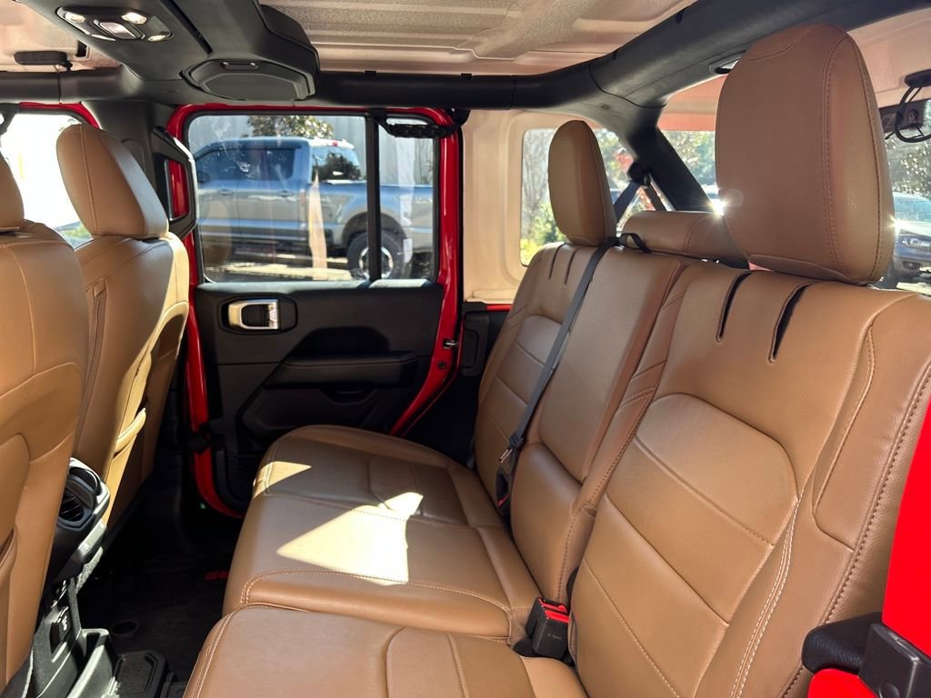 Used 2022 Jeep Wrangler Unlimited Sahara 4xe image 13