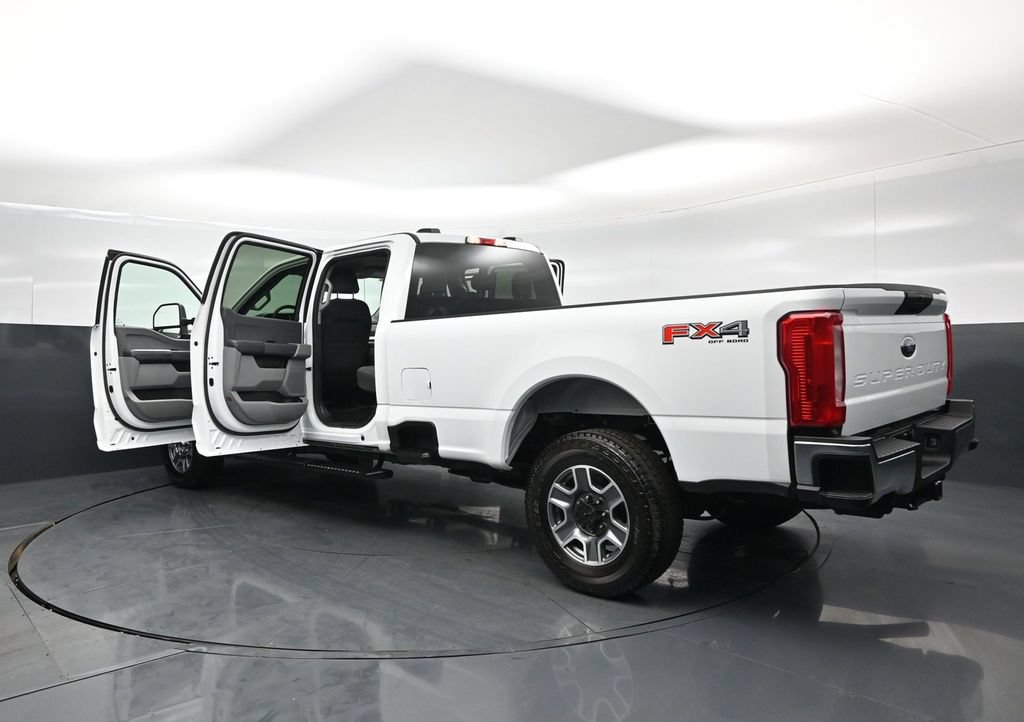 Certified 2025 Ford F350 XLT AWD/4WD image 30
