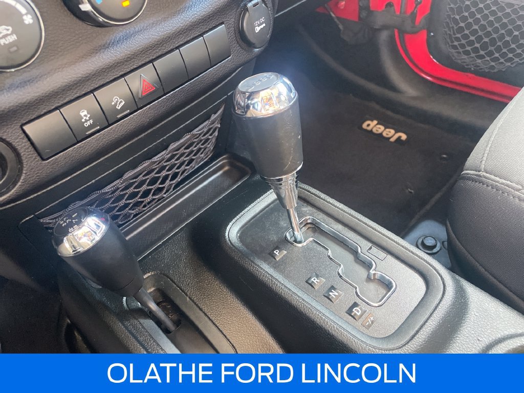 Used 2018 Jeep Wrangler Unlimited Sport S AWD/4WD image 13