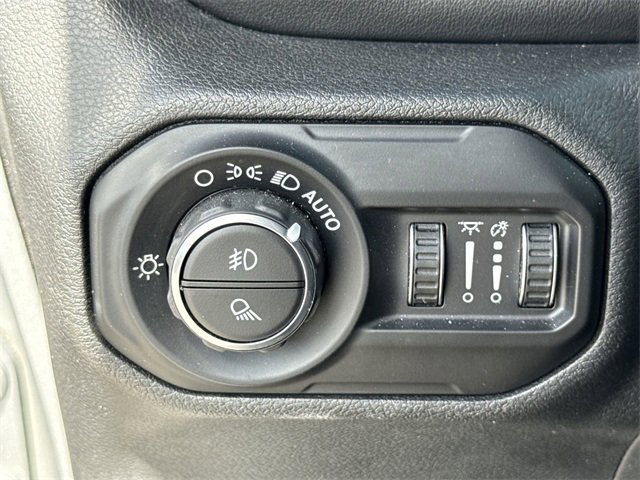 Used 2021 Jeep Gladiator Overland w/ Popular Equipment Package image 40