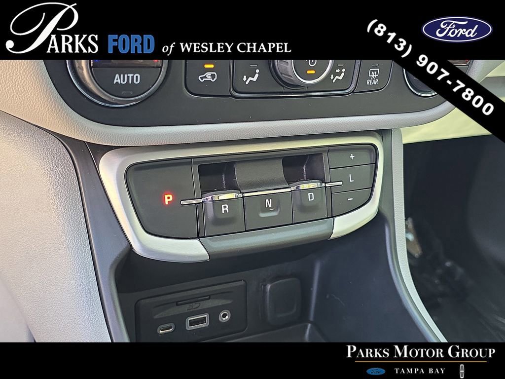 Used 2022 GMC Terrain SLE w/ Driver Convenience Package FWD image 23