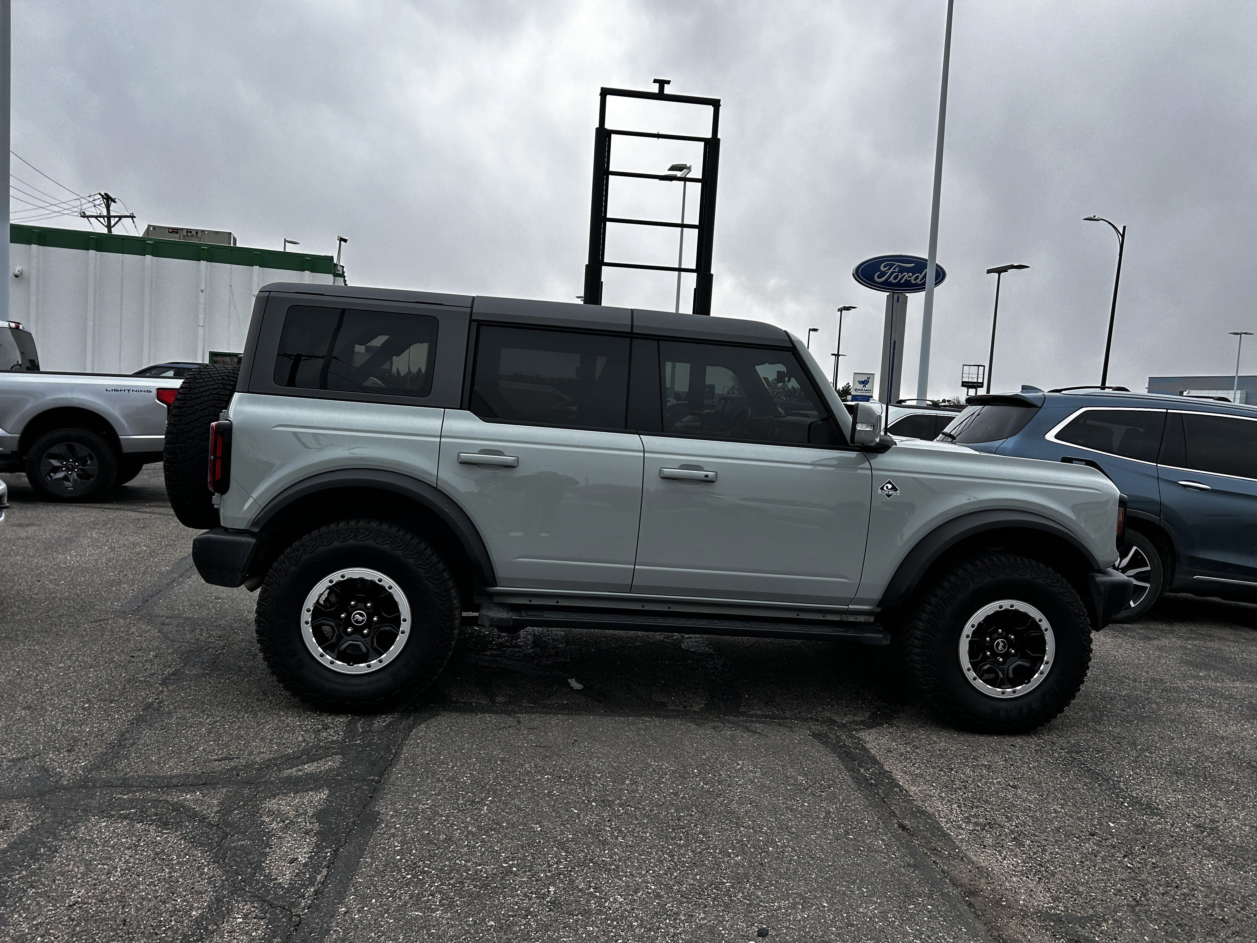 Certified 2024 Ford Bronco Outer Banks w/ Sasquatch Package image 7